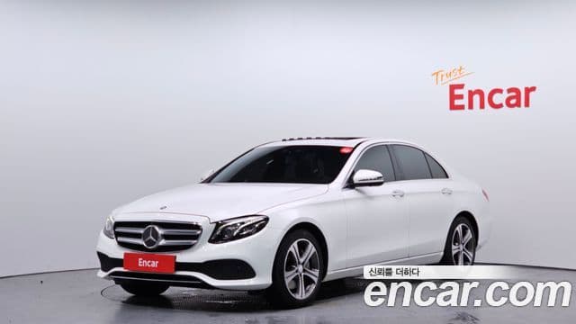 Mercedes-Benz E-Class W213 1