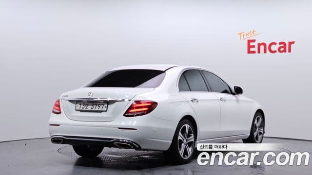 Mercedes-Benz E-Class W213 2