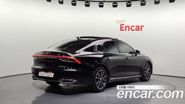 Hyundai The New Grandeur IG 2