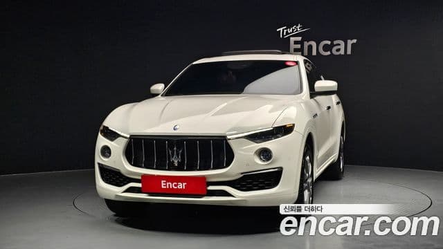 Maserati Levante 3