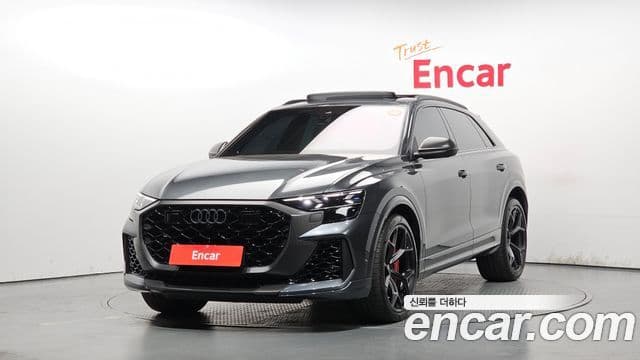 Audi RSQ8 (4M)