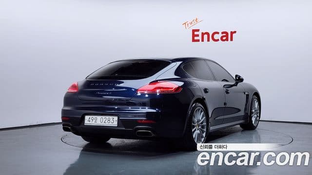 Porsche Panamera 2
