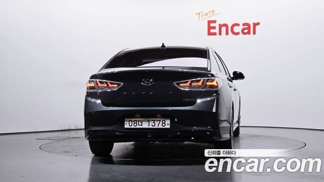 Hyundai Sonata New Rise Hybrid 4