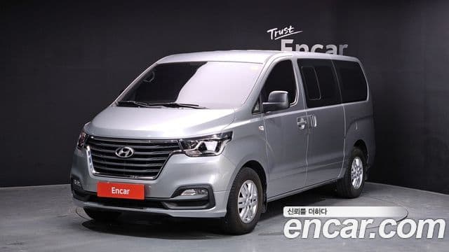 Hyundai The New Grand Starex