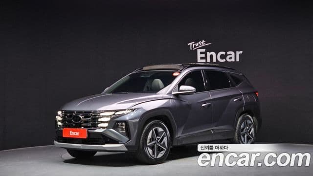 Hyundai The New Tucson Hybrid (NX4)