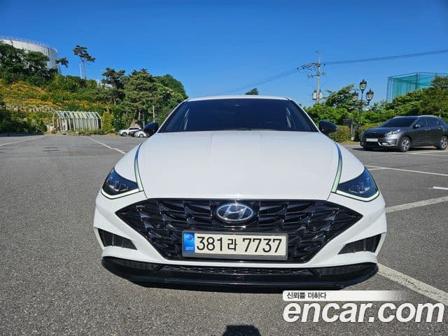 Hyundai Sonata (DN8)