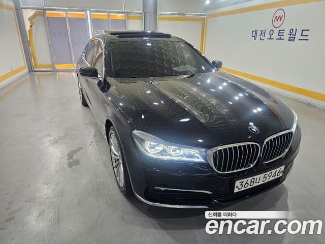 BMW 7 Series (G11)