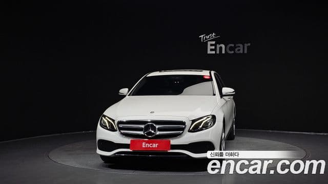 Mercedes-Benz E-Class W213 3