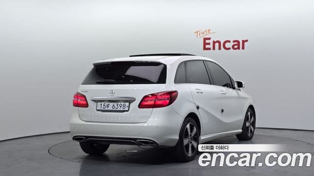 Mercedes-Benz B-Class W246 2