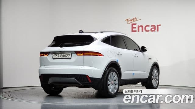 Jaguar E-PACE 2