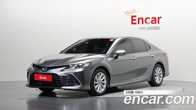Toyota Camry (XV70)