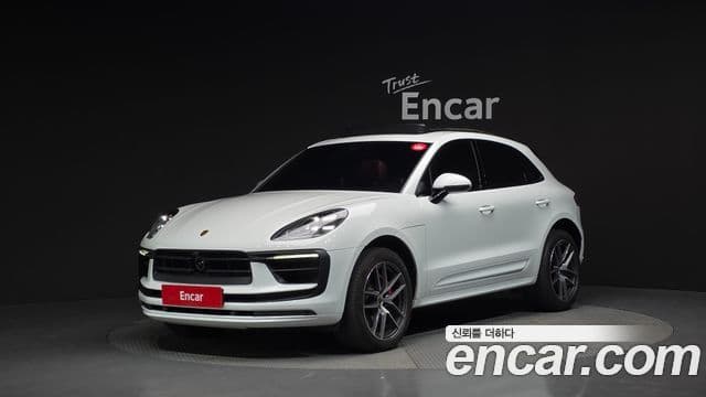 Porsche Macan 1