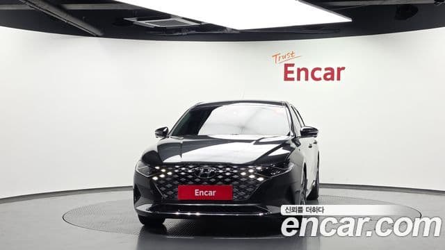 Hyundai The New Grandeur IG Hybrid 3