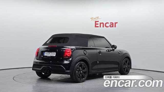 MINI Cooper S Convertible 2