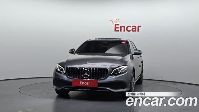 Mercedes-Benz E-Class W213 3
