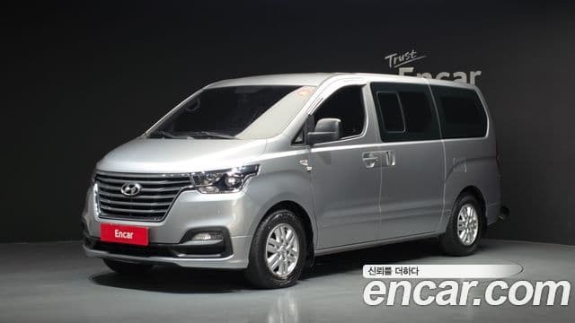 Hyundai The New Grand Starex
