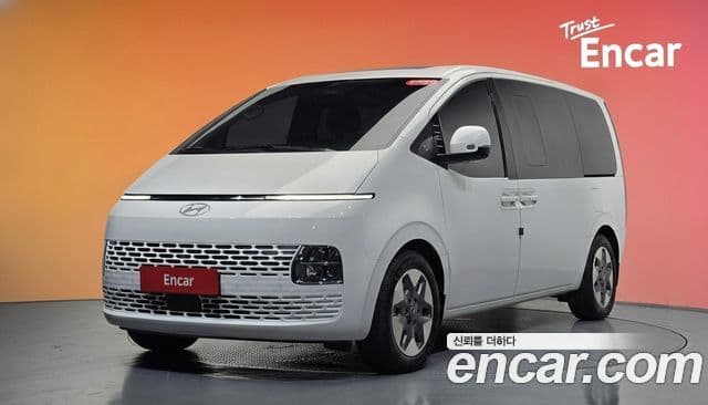 Hyundai Staria