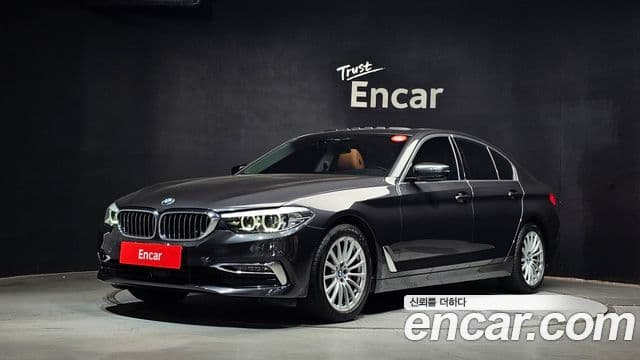 BMW 5 Series (G30)