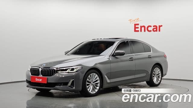 BMW 5 Series (G30)