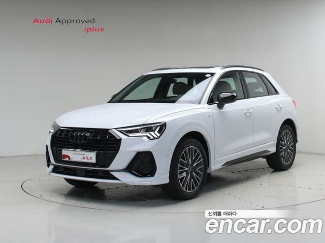 Audi Q3 (F3)