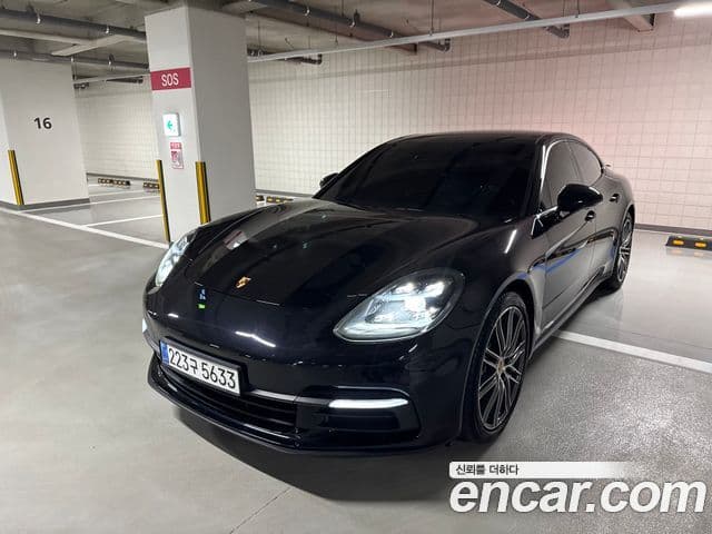 Porsche Panamera (971) 1