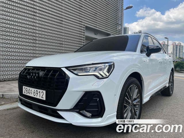 Audi Q3 (F3)