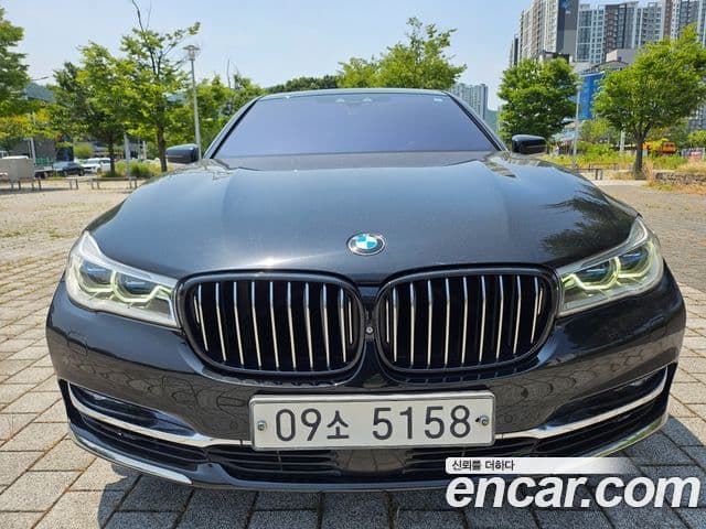 BMW 7 Series (G11)