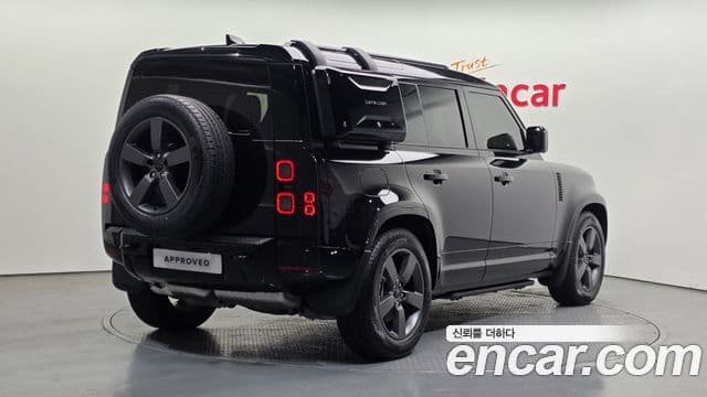 Land Rover Defender (L663) 2