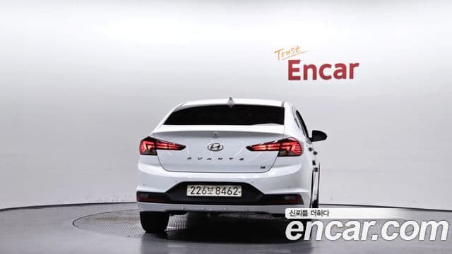 Hyundai The New Avante AD 4