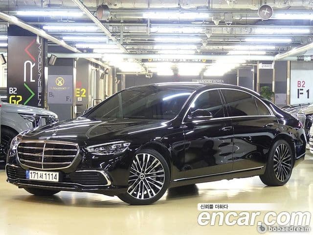 Mercedes-Benz S-Class W223 1