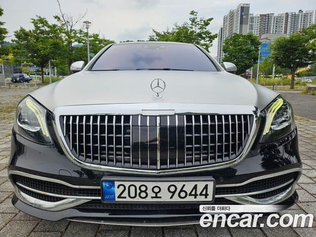 Mercedes-Benz S-Class W222