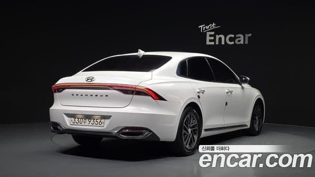 Hyundai The New Grandeur IG 2