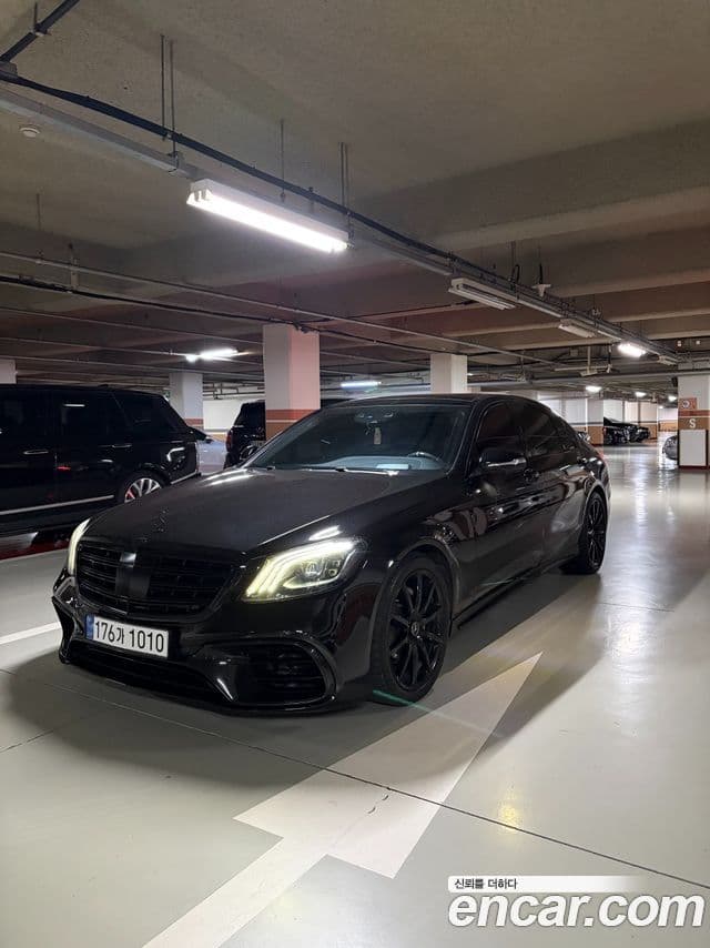 Mercedes-Benz S-Class W222
