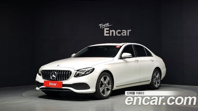 Mercedes-Benz E-Class W213 1
