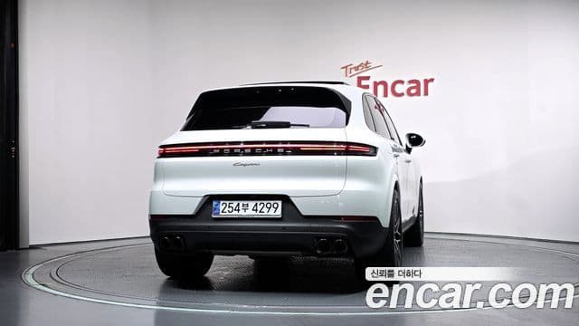 Porsche Cayenne (PO536) 4