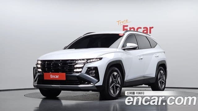 Hyundai The New Tucson Hybrid (NX4)