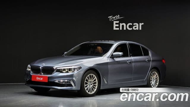 BMW 5 Series (G30)
