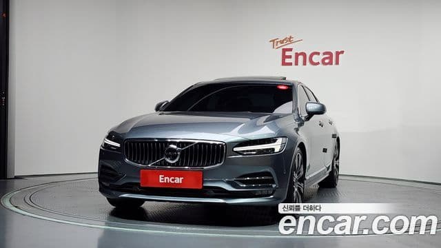 Volvo S90 3