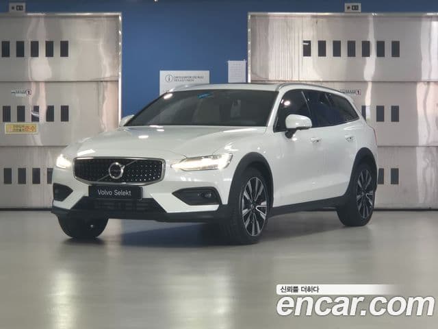 Volvo V60 Cross Country 2nd Gen