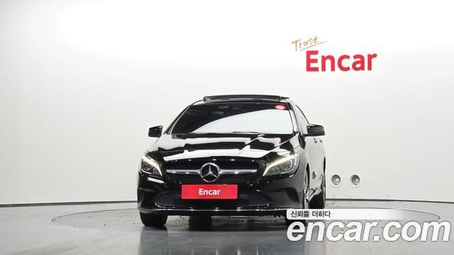 Mercedes-Benz CLA-Class C117 3