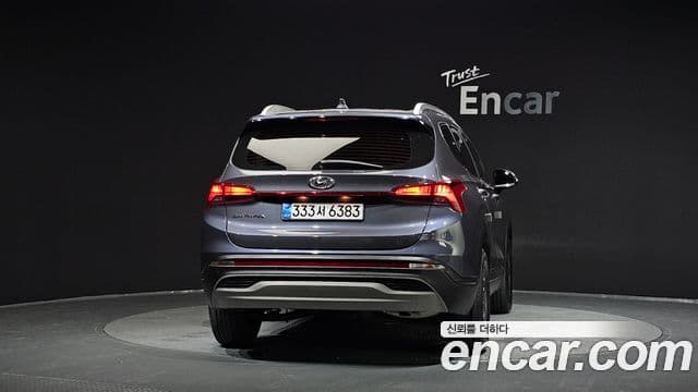Hyundai The New Santa Fe 4