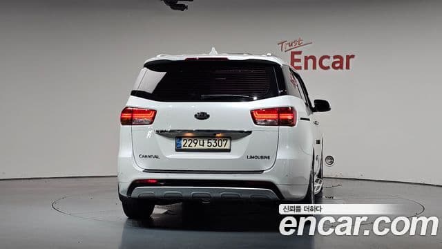 Kia All New Carnival 4