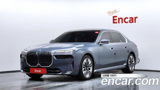 BMW 7 Series (G70)