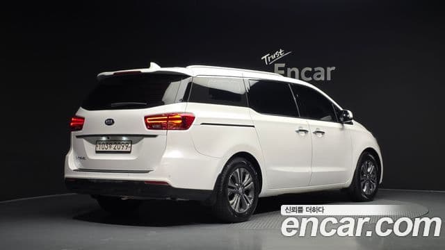 Kia The New Carnival 2
