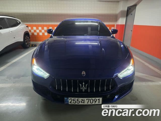 Maserati Ghibli 1