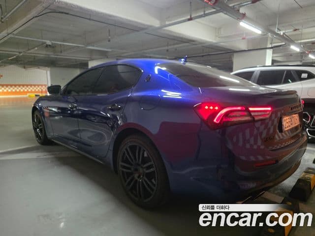 Maserati Ghibli 3