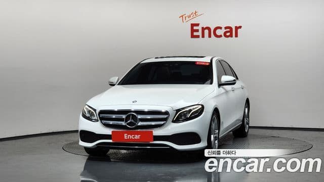 Mercedes-Benz E-Class W213 3