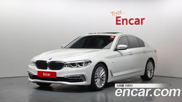 BMW 5 Series (G30)