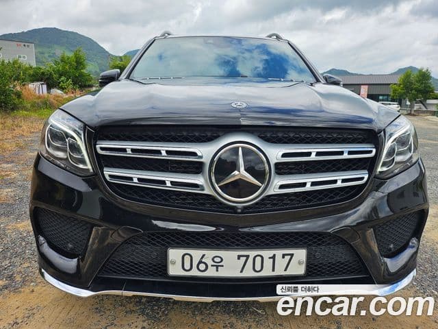 Mercedes-Benz GLS-Class X166
