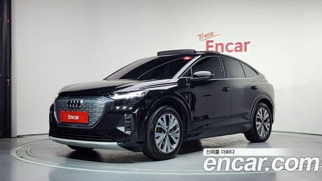 Audi Q4 e-tron (F4)